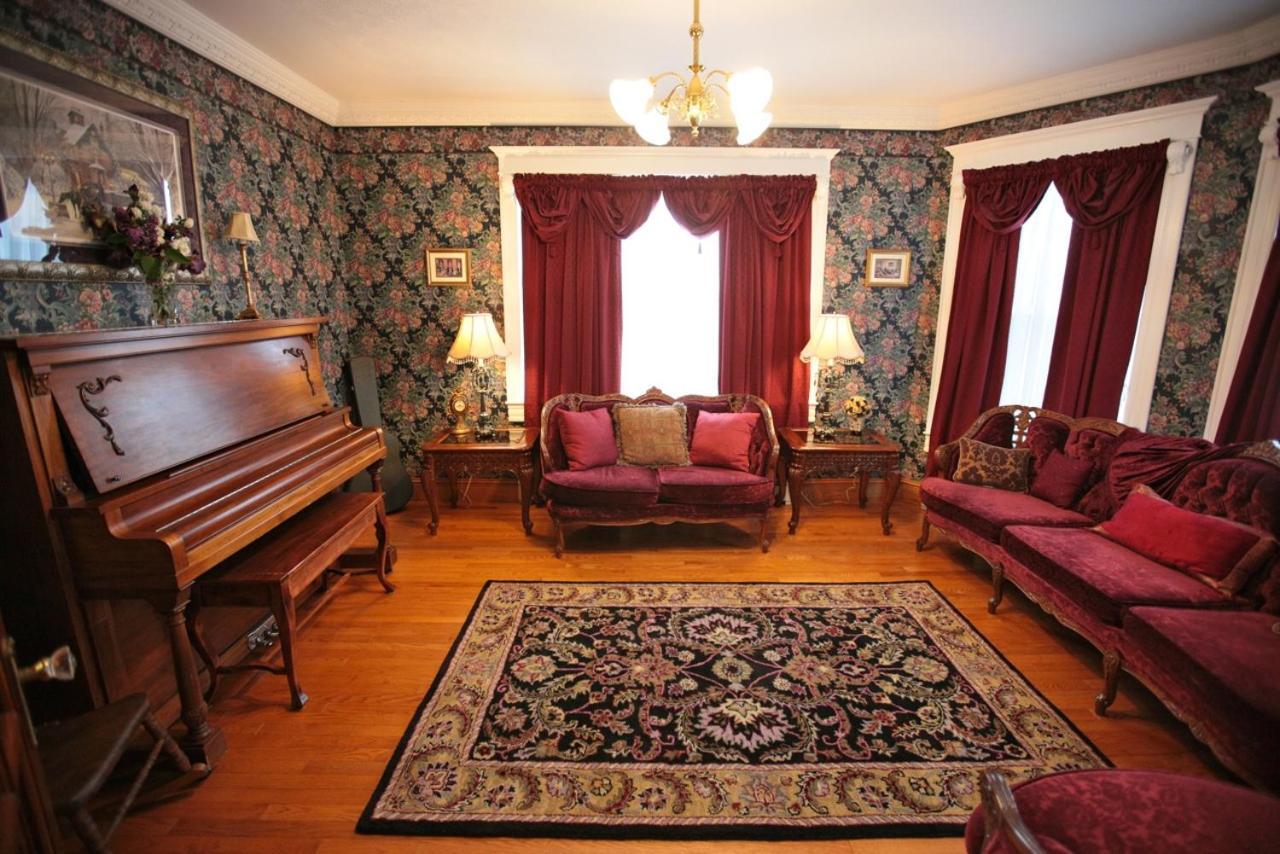 Mindemoya Twin Peaks B&B المظهر الخارجي الصورة